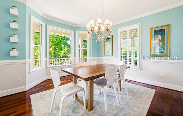 2 Turnstone Dr N, Beaufort, SC 29907