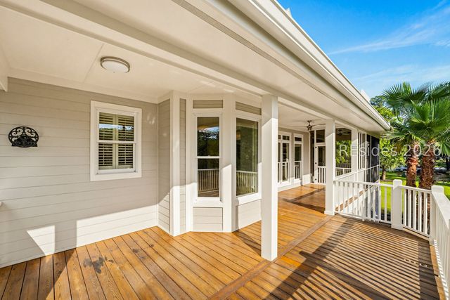2 Turnstone Dr N, Beaufort, SC 29907
