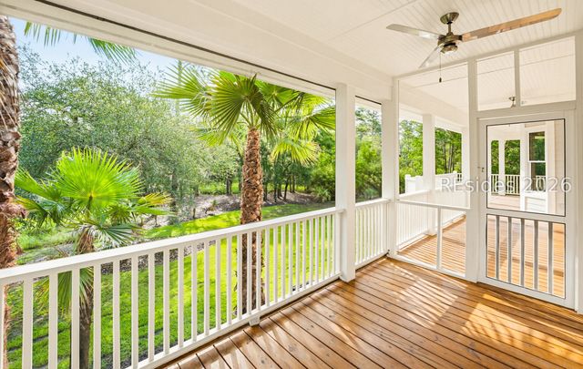 2 Turnstone Dr N, Beaufort, SC 29907