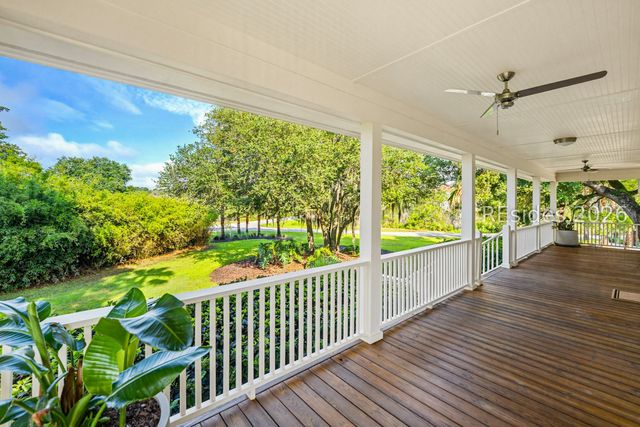 2 Turnstone Dr N, Beaufort, SC 29907
