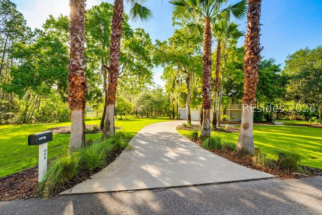 2 Turnstone Dr N, Beaufort, SC 29907