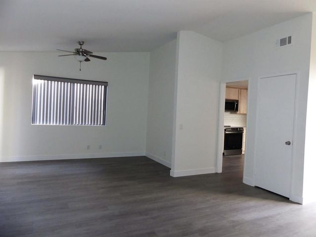 935 Woodcreek Road, Fallbrook, CA 92028