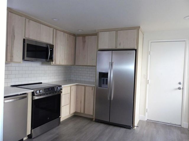 935 Woodcreek Road, Fallbrook, CA 92028