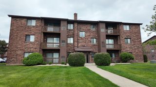 15711 Peggy Lane 7, Oak Forest, IL 60452