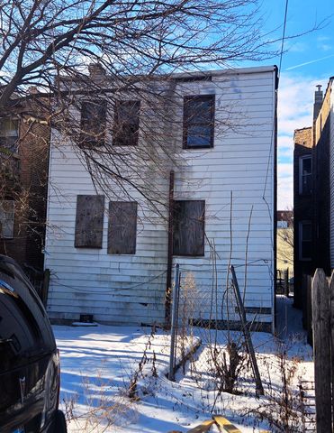 175 N Lavergne Avenue, Chicago, IL 60644