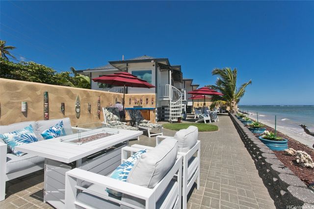 53-823 Kamehameha Highway, Hauula, HI 96717