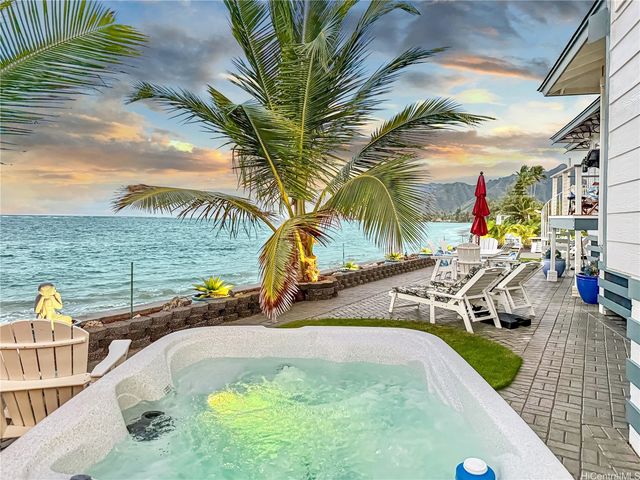 53-823 Kamehameha Highway, Hauula, HI 96717