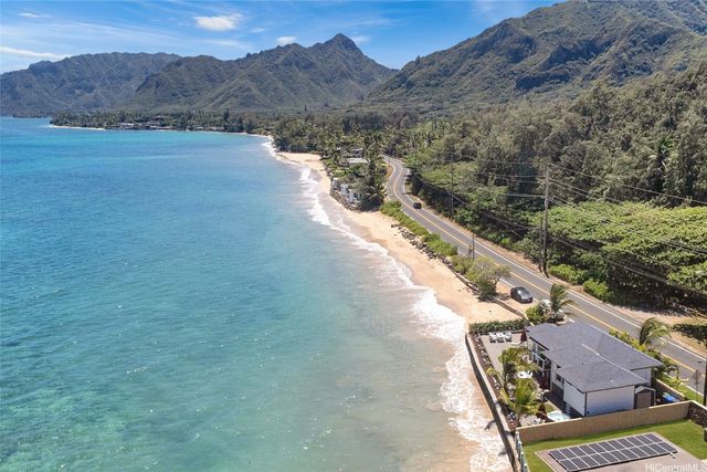 53-823 Kamehameha Highway, Hauula, HI 96717