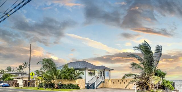 53-823 Kamehameha Highway, Hauula, HI 96717