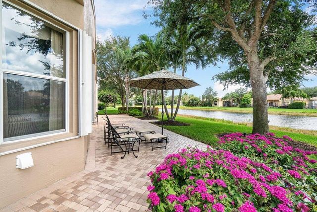 7054 Springville Cove, Boynton Beach, FL 33437