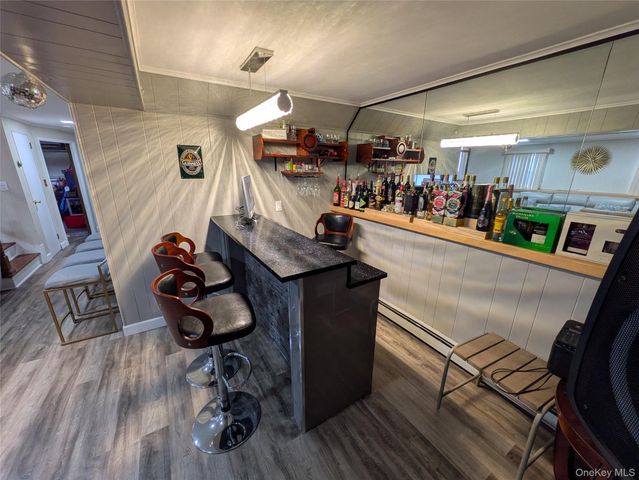 86 New Highway, Commack, NY 11725