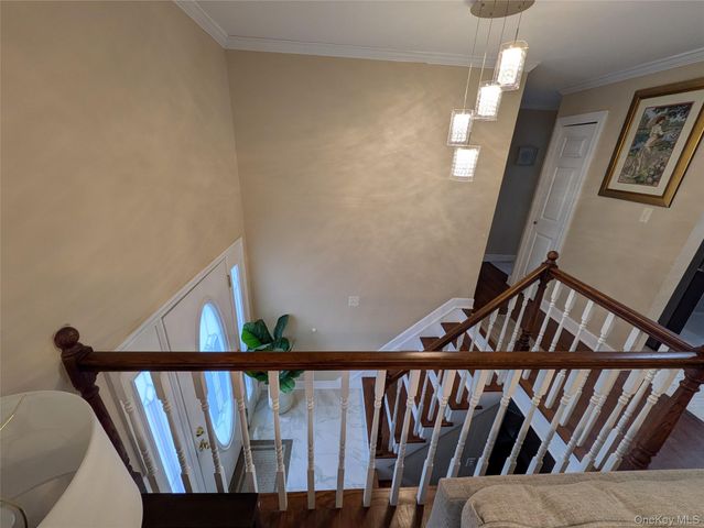 86 New Highway, Commack, NY 11725