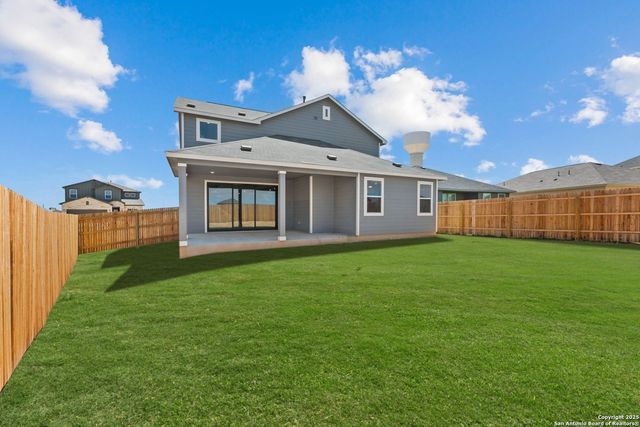 17143 Elder Walnut Drive, Elmendorf, TX 78112