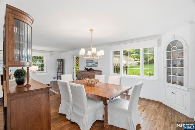 34 Hillside Avenue, Glen Rock, NJ 07452