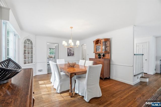 34 Hillside Avenue, Glen Rock, NJ 07452