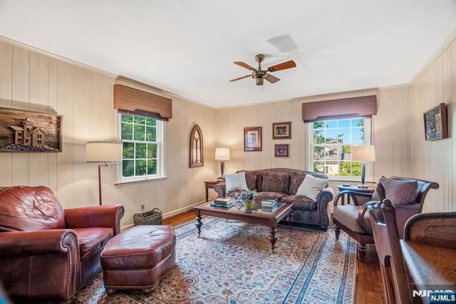 34 Hillside Avenue, Glen Rock, NJ 07452