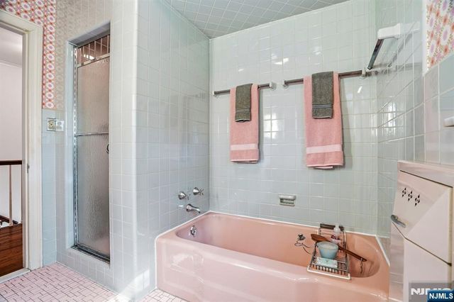 34 Hillside Avenue, Glen Rock, NJ 07452