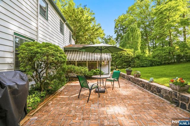34 Hillside Avenue, Glen Rock, NJ 07452