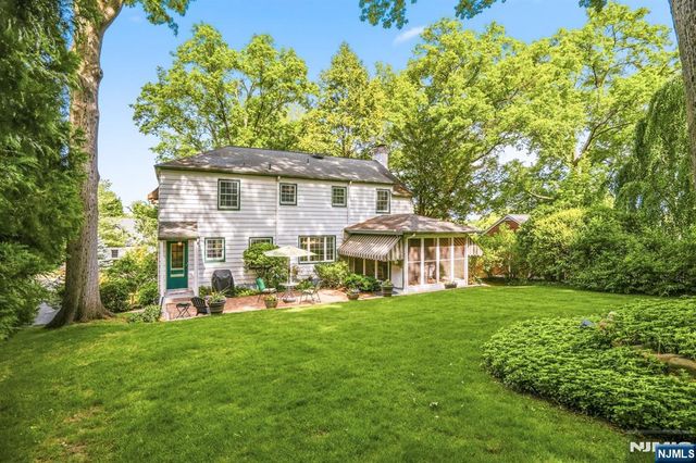 34 Hillside Avenue, Glen Rock, NJ 07452