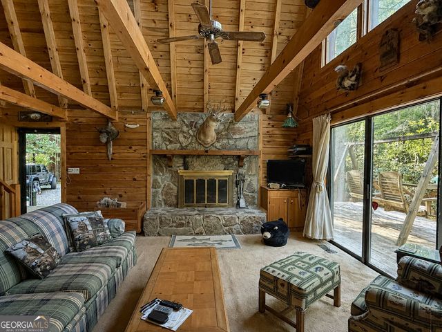 10 Fightingtown Drive, Blue Ridge, GA 30513