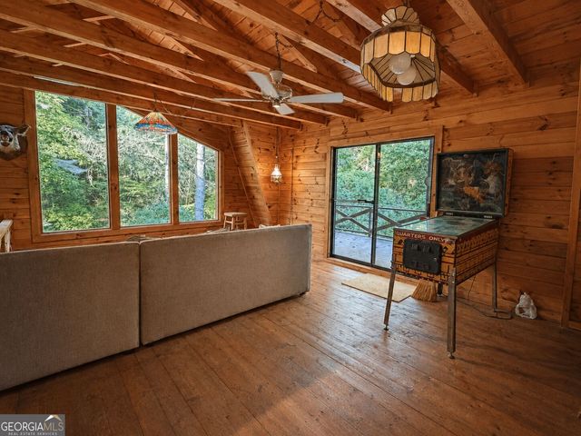 10 Fightingtown Drive, Blue Ridge, GA 30513