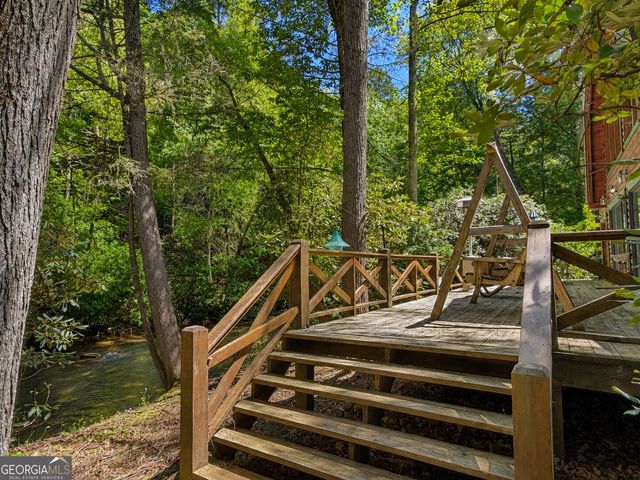 10 Fightingtown Drive, Blue Ridge, GA 30513