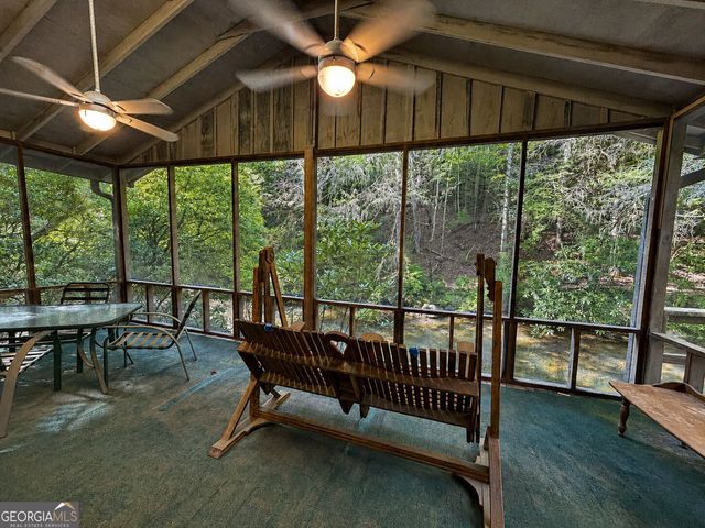10 Fightingtown Drive, Blue Ridge, GA 30513