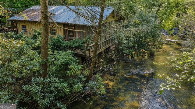 10 Fightingtown Drive, Blue Ridge, GA 30513