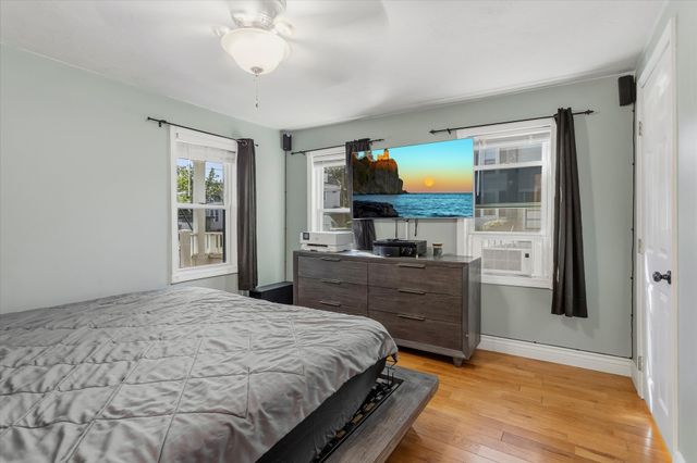 2 Franklin Ave, North Attleboro, MA 02760