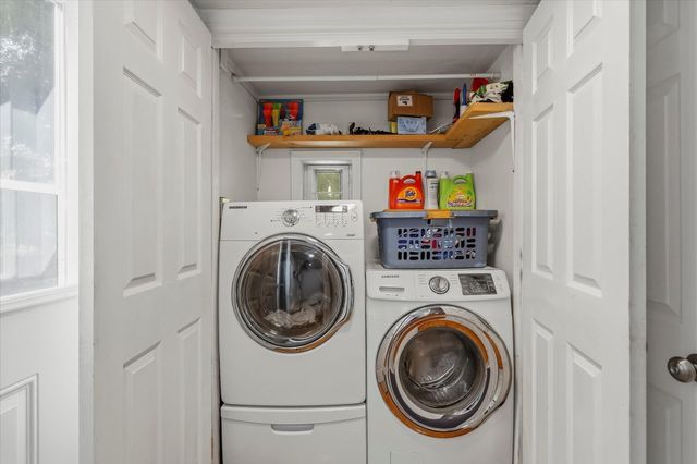 2 Franklin Ave, North Attleboro, MA 02760