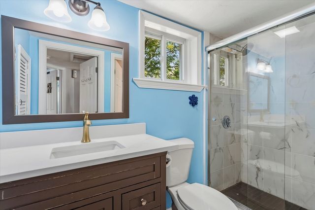 2 Franklin Ave, North Attleboro, MA 02760