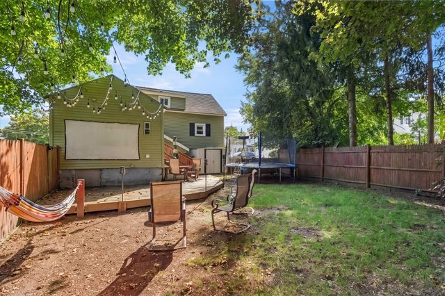 2 Franklin Ave, North Attleboro, MA 02760