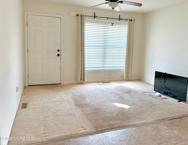 24 Woodland Avenue, Keansburg, NJ 07734