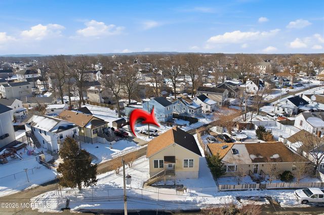 24 Woodland Avenue, Keansburg, NJ 07734