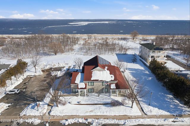 24 Woodland Avenue, Keansburg, NJ 07734