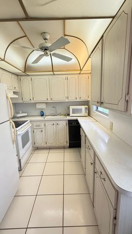 240 SOUTHAMPTON B 240, West Palm Beach, FL 33417