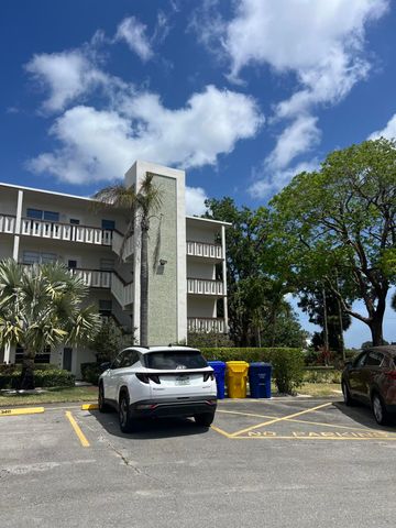 240 SOUTHAMPTON B 240, West Palm Beach, FL 33417