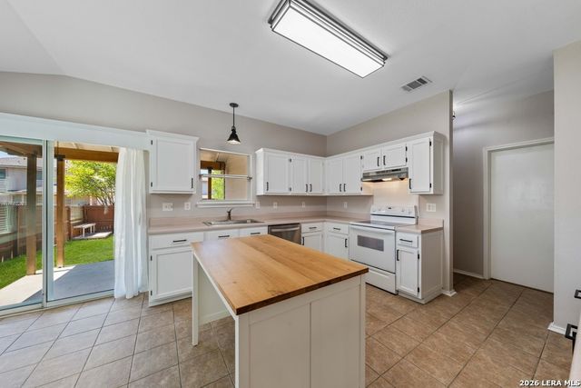 659 Coral Harbor, San Antonio, TX 78251