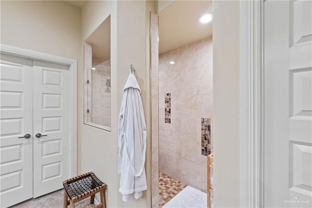 3002 Pinehurst Drive, Harlingen, TX 78550
