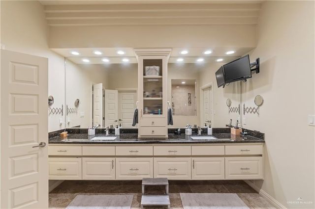 3002 Pinehurst Drive, Harlingen, TX 78550