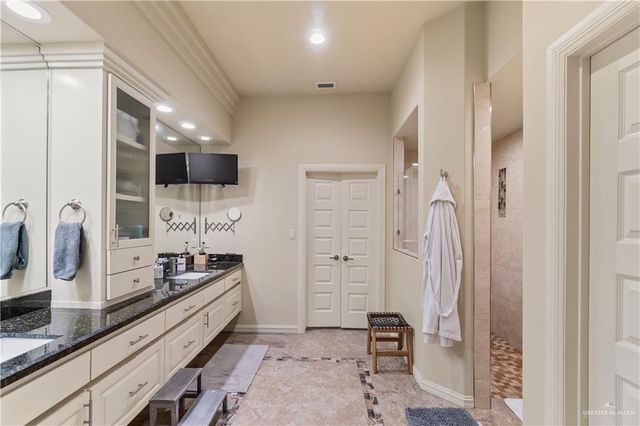 3002 Pinehurst Drive, Harlingen, TX 78550