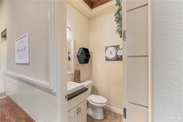 3002 Pinehurst Drive, Harlingen, TX 78550