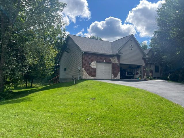 3632 140th Avenue NE, Ham Lake, MN 55304