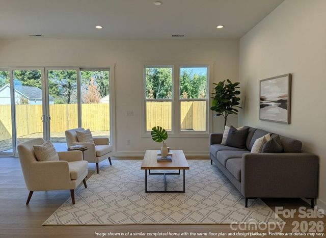 3922 Sarah Drive, Charlotte, NC 28217