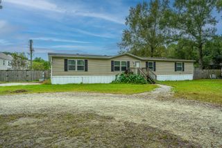 845 E Butternut Road, Summerville, SC 29483