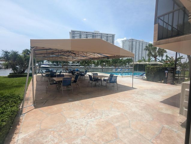 220 KINGS POINT Drive 501, Sunny Isles Beach, FL 33160