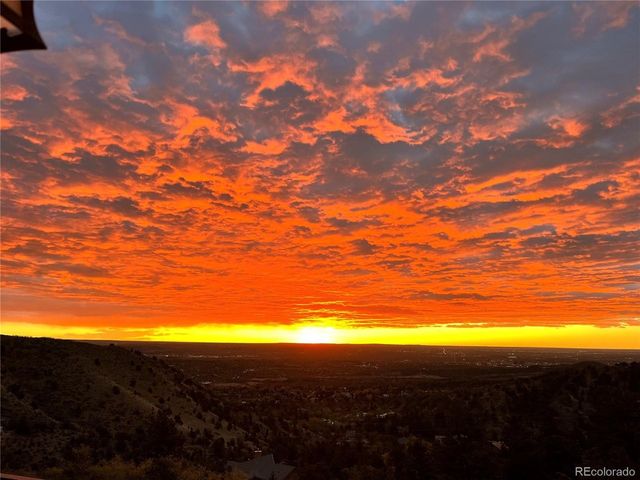 858 Oak Ridge Rd, Manitou Springs, CO 80829