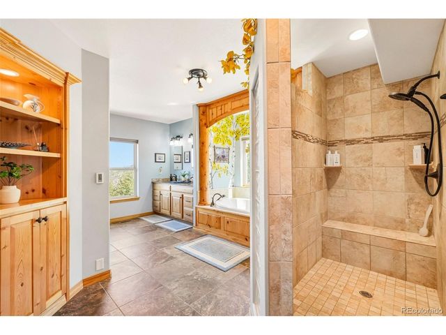 858 Oak Ridge Rd, Manitou Springs, CO 80829