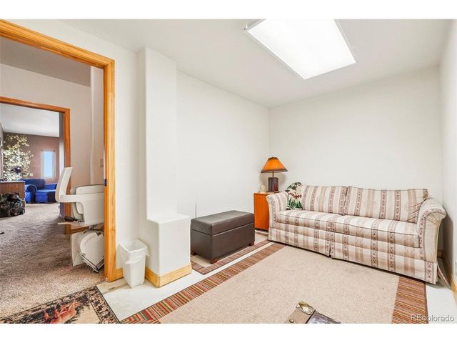 858 Oak Ridge Rd, Manitou Springs, CO 80829
