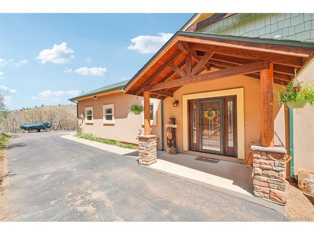 858 Oak Ridge Rd, Manitou Springs, CO 80829
